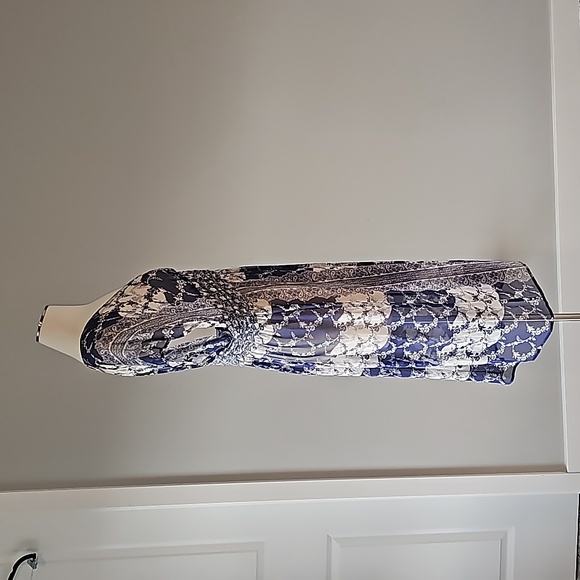 Jonathan Martin Navy Blue/ White Silk Swimsuit Coverup Needs mending Size 12 - Picture 8 of 12